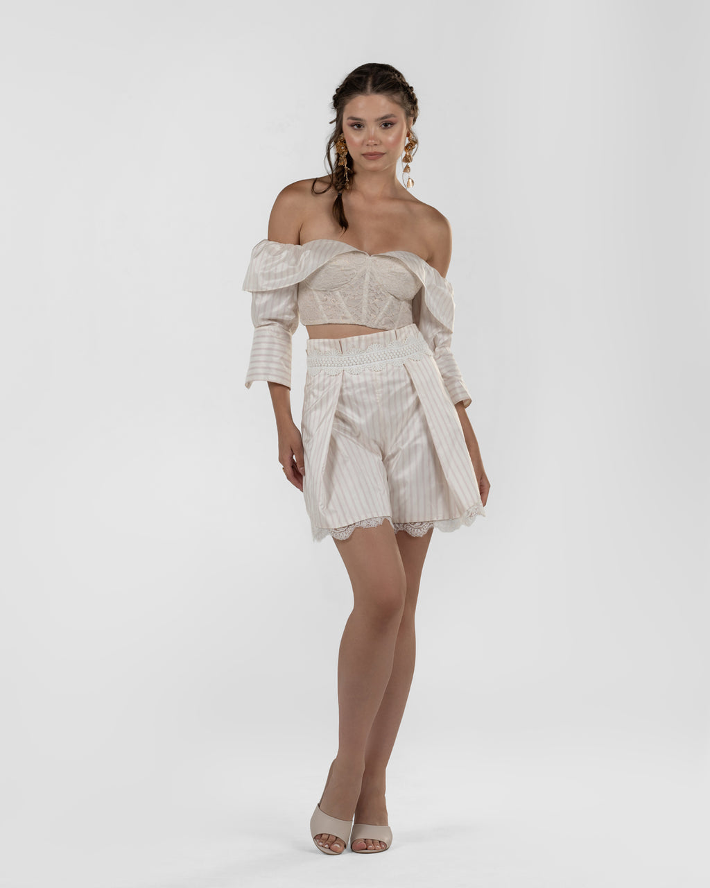 Chic White Off-Shoulder Bustier Crop Top