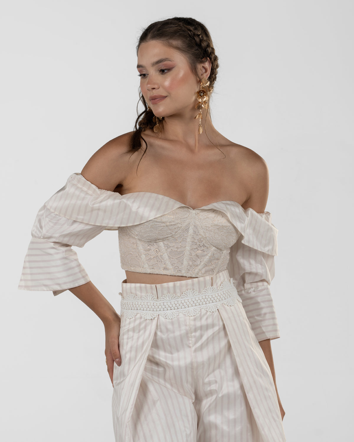 Chic White Off-Shoulder Bustier Crop Top