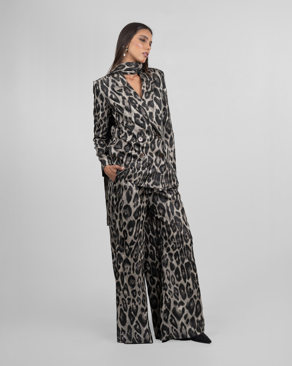 Set of Wrapped Oversized Blazer & Wide-Leg Trousers