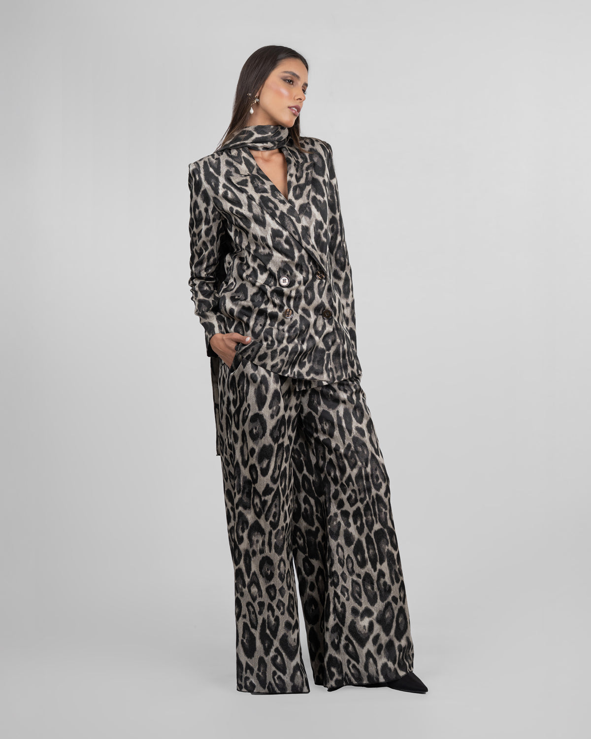 Set of Wrapped Oversized Blazer & Wide-Leg Trousers