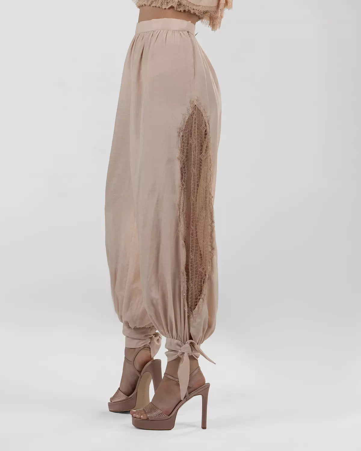 Chic Pink Bubble-Leg Pants